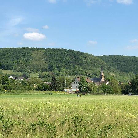 T&T Ferienwohnung Rheinbrohl Exteriör bild