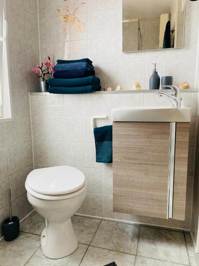 T&T Ferienwohnung Rheinbrohl Exteriör bild