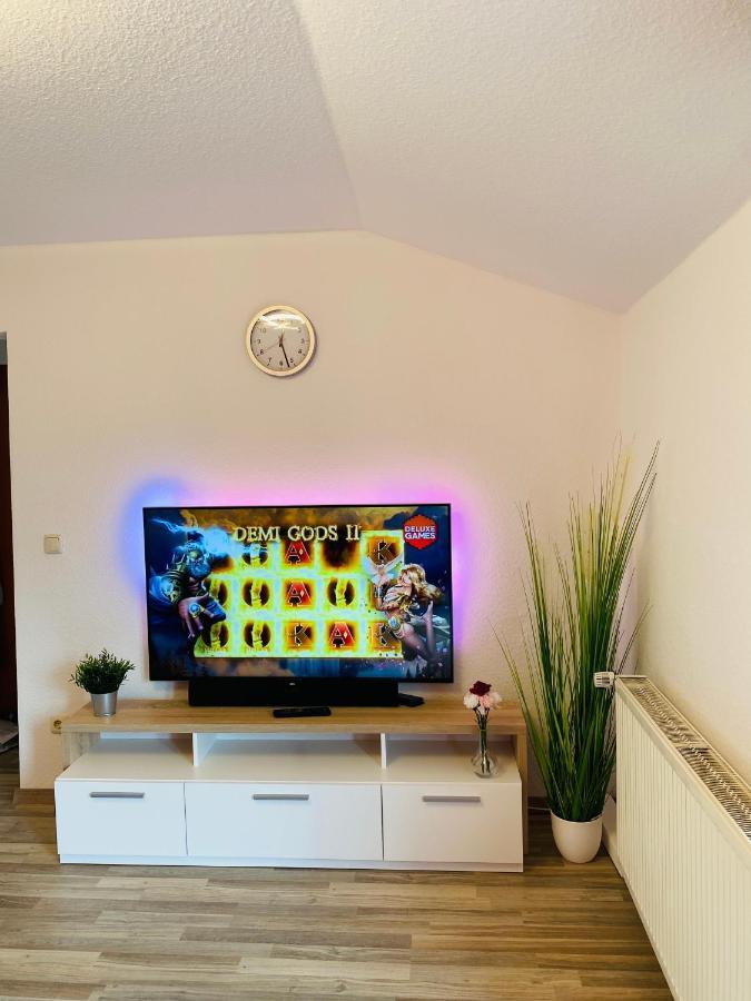 T&T Ferienwohnung Rheinbrohl Exteriör bild