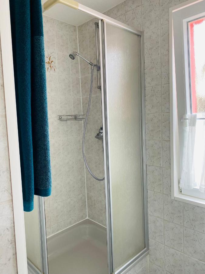 T&T Ferienwohnung Rheinbrohl Exteriör bild