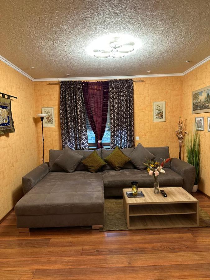 T&T Ferienwohnung Rheinbrohl Exteriör bild