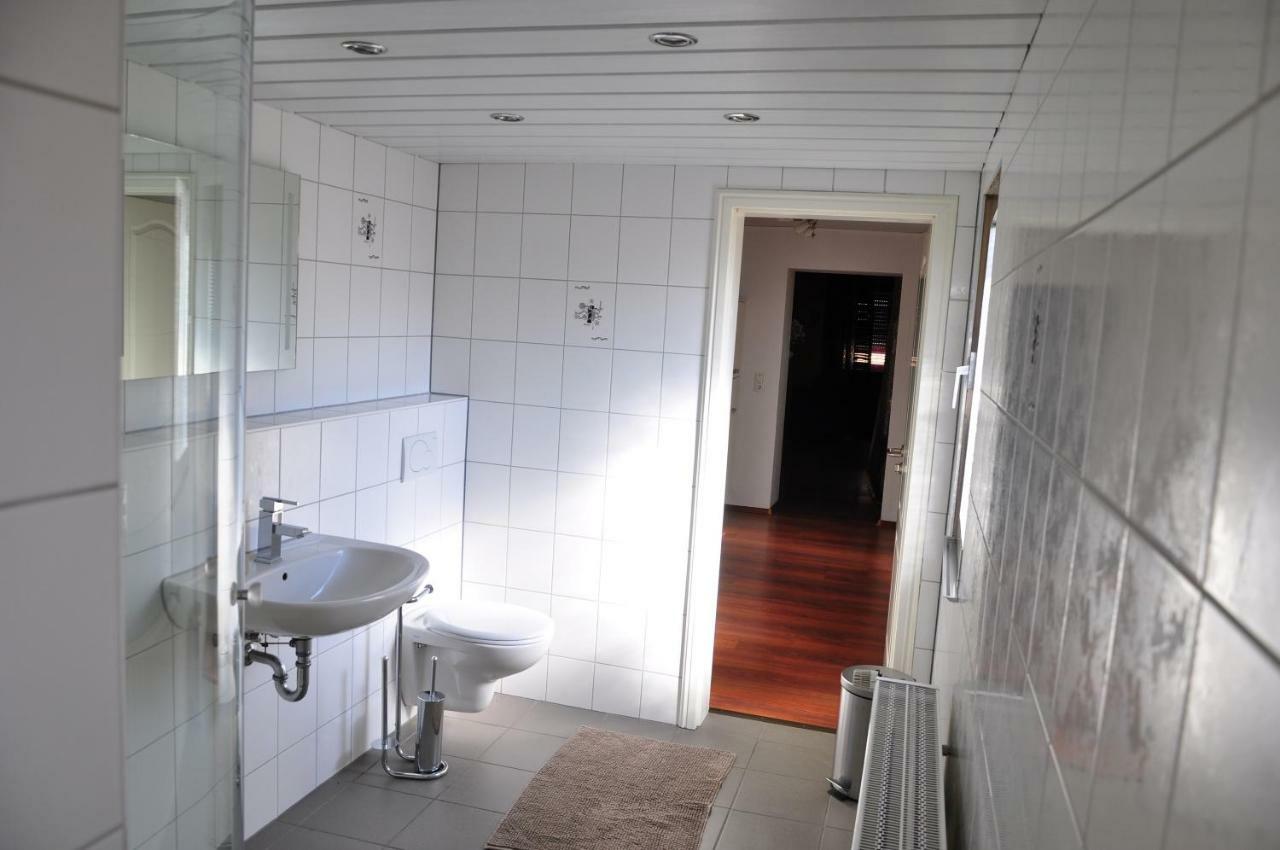 T&T Ferienwohnung Rheinbrohl Exteriör bild