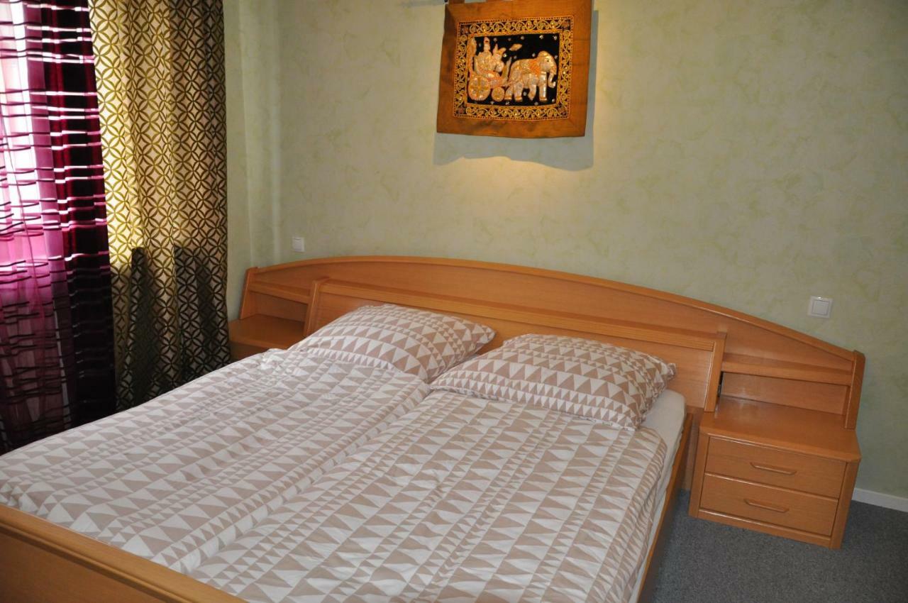 T&T Ferienwohnung Rheinbrohl Exteriör bild