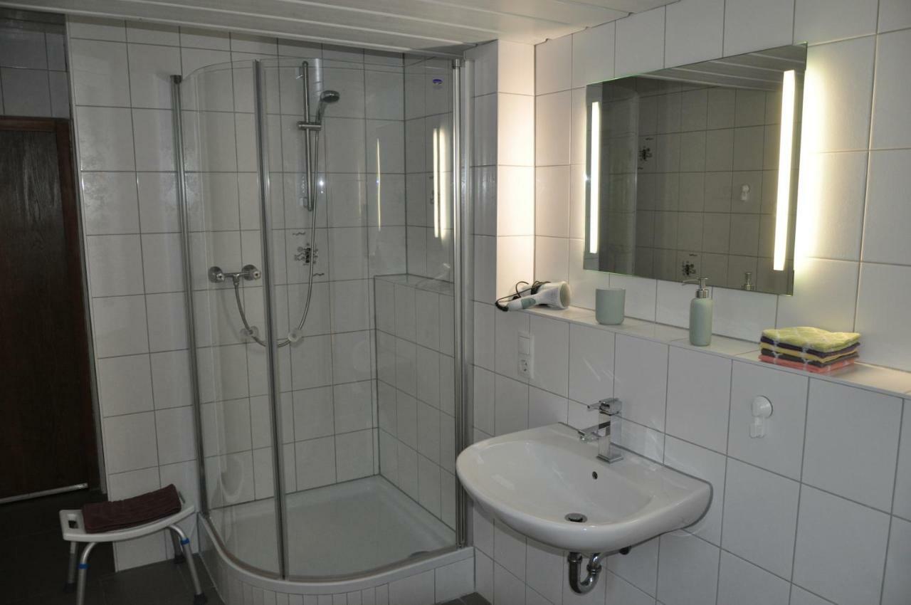 T&T Ferienwohnung Rheinbrohl Exteriör bild